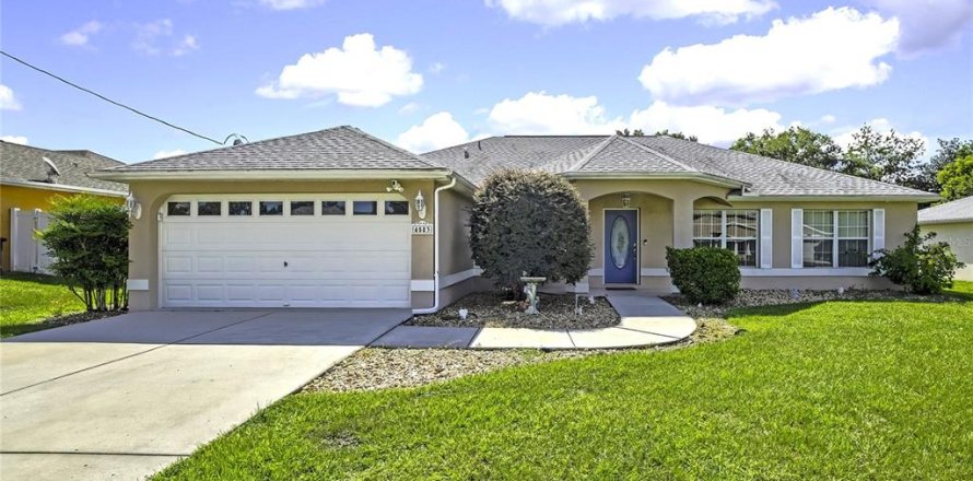 Casa en Spring Hill, Florida 3 dormitorios, 183.39 m2 № 2387644