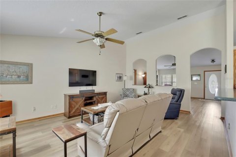 Casa en venta en Spring Hill, Florida, 3 dormitorios, 183.39 m2 № 2387644 - foto 12