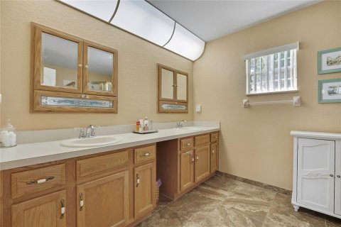 Casa en venta en Spring Hill, Florida, 3 dormitorios, 183.39 m2 № 2387644 - foto 26