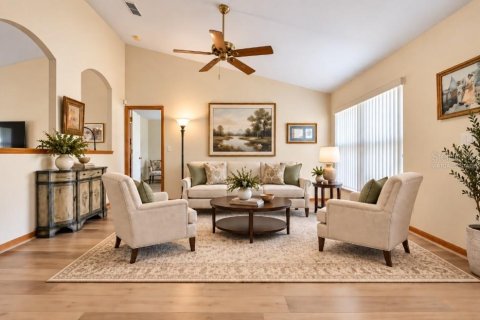 Casa en venta en Spring Hill, Florida, 3 dormitorios, 183.39 m2 № 2387644 - foto 2