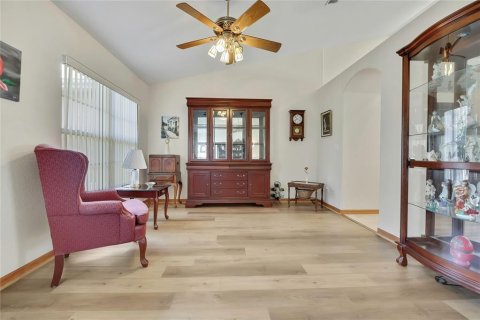 Casa en venta en Spring Hill, Florida, 3 dormitorios, 183.39 m2 № 2387644 - foto 8