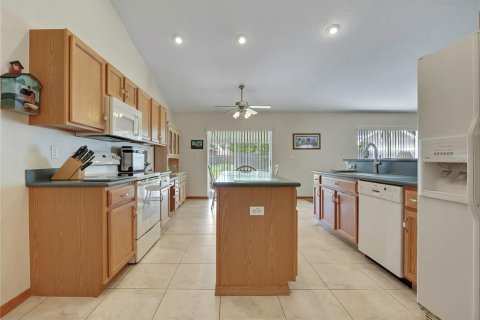 Casa en venta en Spring Hill, Florida, 3 dormitorios, 183.39 m2 № 2387644 - foto 14