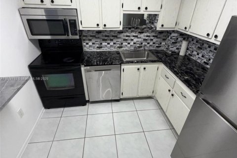 Condominio en alquiler en North Miami Beach, Florida, 1 dormitorio, 66.89 m2 № 1924530 - foto 19