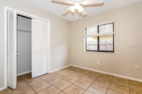 Villa ou maison à louer à Oviedo, Floride: 3 chambres, 164.72 m2 № 2391615 - photo 13