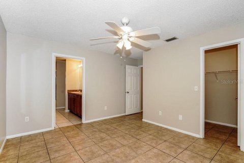 Villa ou maison à louer à Oviedo, Floride: 3 chambres, 164.72 m2 № 2391615 - photo 11