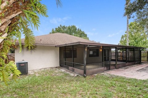 Villa ou maison à louer à Oviedo, Floride: 3 chambres, 164.72 m2 № 2391615 - photo 16