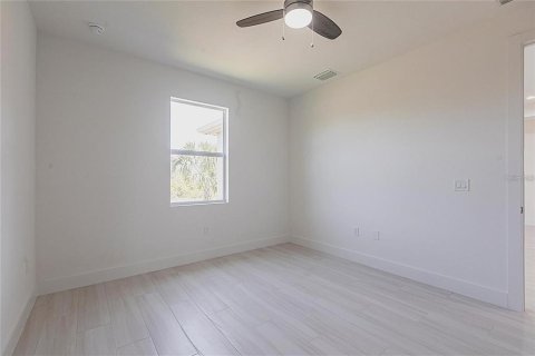 Villa ou maison à vendre à North Port, Floride: 3 chambres, 139.54 m2 № 1879717 - photo 8