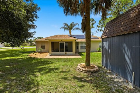 House in Palm Coast, Florida 3 bedrooms, 128.58 sq.m. № 2299860 - photo 9