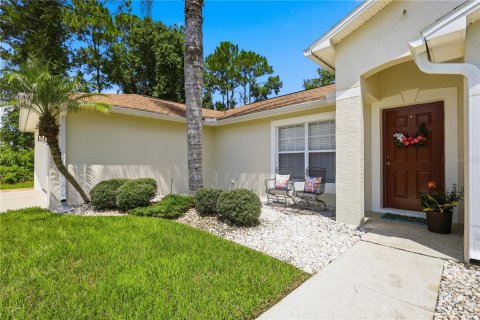 House in Palm Coast, Florida 3 bedrooms, 128.58 sq.m. № 2299860 - photo 5