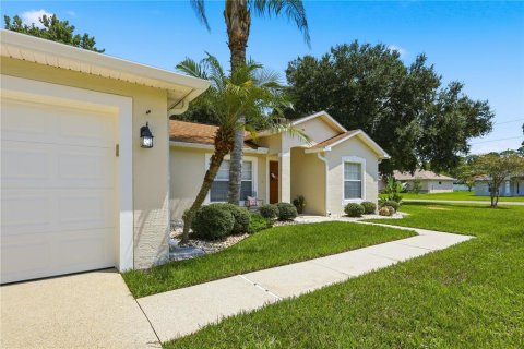 House in Palm Coast, Florida 3 bedrooms, 128.58 sq.m. № 2299860 - photo 4