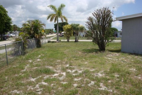 House in West Palm Beach, Florida 4 bedrooms, 127.65 sq.m. № 2087312 - photo 24
