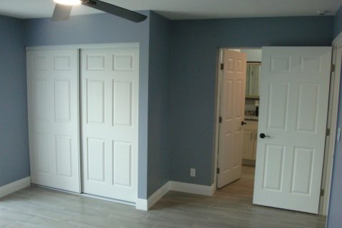 House in West Palm Beach, Florida 4 bedrooms, 127.65 sq.m. № 2087312 - photo 17