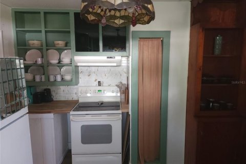 House in Tampa, Florida 3 bedrooms, 154.59 sq.m. № 1679989 - photo 12