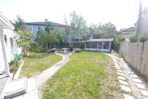 House in Tampa, Florida 3 bedrooms, 154.59 sq.m. № 1679989 - photo 29