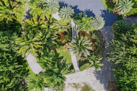 Villa ou maison à vendre à Davie, Floride: 4 chambres, 383.5 m2 № 1958381 - photo 4