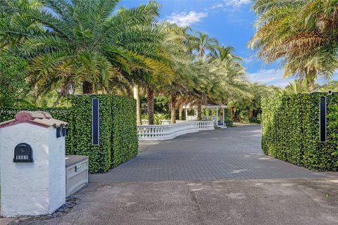 Villa ou maison à vendre à Davie, Floride: 4 chambres, 383.5 m2 № 1958381 - photo 10