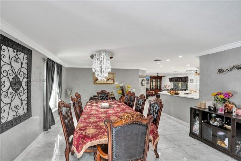 Villa ou maison à vendre à Davie, Floride: 4 chambres, 383.5 m2 № 1958381 - photo 21
