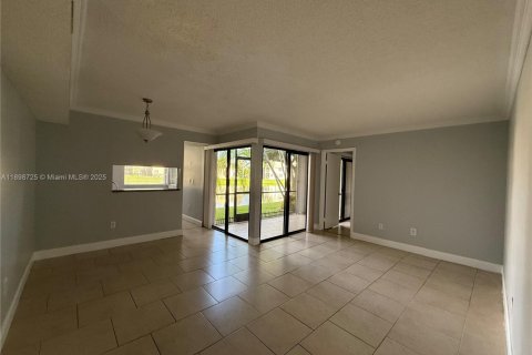 Снять в аренду квартиру в Хомстед, Флорида 2 спальни, 89.19м2, № 1957241 - фото 5