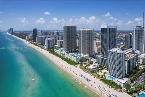 Condominio en venta en Hollywood, Florida, 2 dormitorios, 125.05 m2 № 2075892 - foto 26