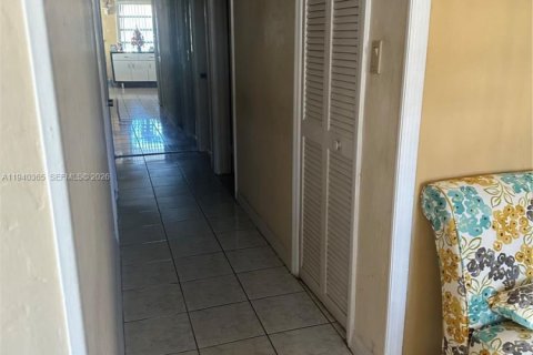 Купить виллу или дом в Майами, Флорида 3 спальни, 138.61м2, № 1998184 - фото 28