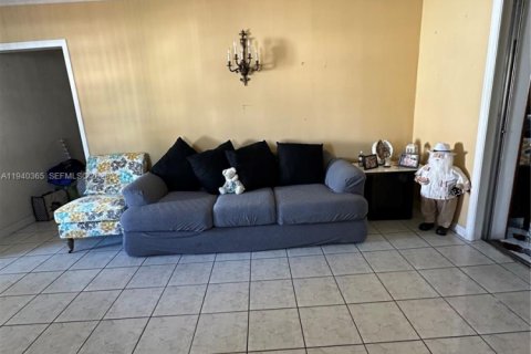 Купить виллу или дом в Майами, Флорида 3 спальни, 138.61м2, № 1998184 - фото 30