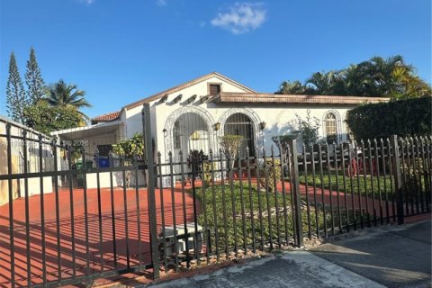 Купить виллу или дом в Майами, Флорида 3 спальни, 138.61м2, № 1998184 - фото 3