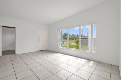 Villa ou maison à vendre à Orlando, Floride: 4 chambres, 159.33 m2 № 2114652 - photo 5