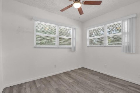 Villa ou maison à vendre à Orlando, Floride: 4 chambres, 159.33 m2 № 2114652 - photo 15