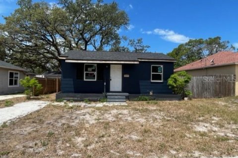 House in Saint Petersburg, Florida 3 bedrooms, 81.2 sq.m. № 1687430 - photo 2