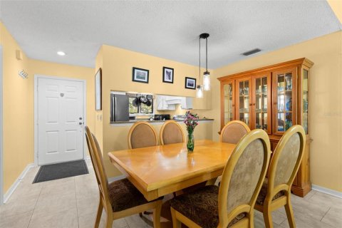 Villa ou maison à vendre à Tarpon Springs, Floride: 3 chambres, 136.1 m2 № 2232160 - photo 8
