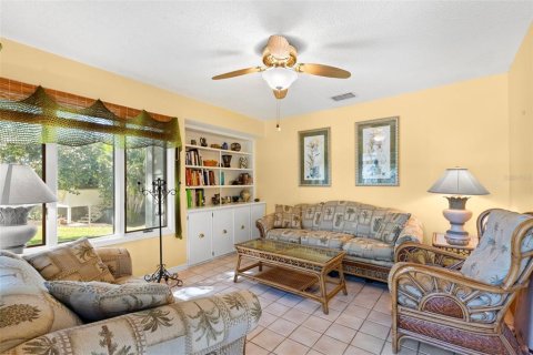 Villa ou maison à vendre à Tarpon Springs, Floride: 3 chambres, 136.1 m2 № 2232160 - photo 12