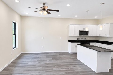Townhouse in Tampa, Florida 3 bedrooms, 178.19 sq.m. № 2198019 - photo 5