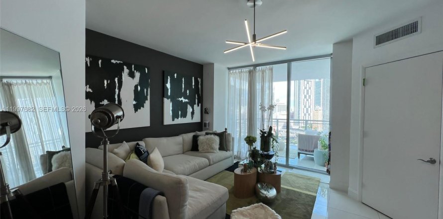Appartement à Miami, Floride 1 chambre, 68.75 m2 № 2065235