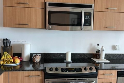 Appartement à louer à Miami, Floride: 1 chambre, 68.75 m2 № 2065235 - photo 6