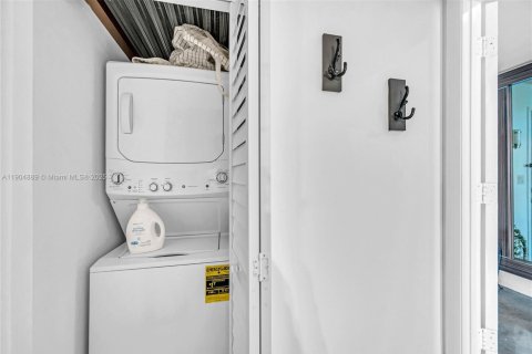 Снять в аренду кондоминиум в Майами, Флорида 1 спальня, 73.86м2, № 1963725 - фото 18