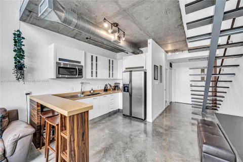 Снять в аренду кондоминиум в Майами, Флорида 1 спальня, 73.86м2, № 1963725 - фото 12