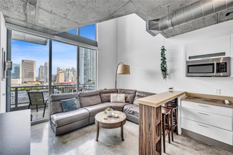 Снять в аренду кондоминиум в Майами, Флорида 1 спальня, 73.86м2, № 1963725 - фото 3