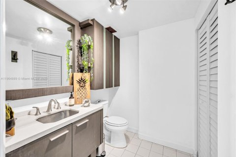 Снять в аренду кондоминиум в Майами, Флорида 1 спальня, 73.86м2, № 1963725 - фото 17