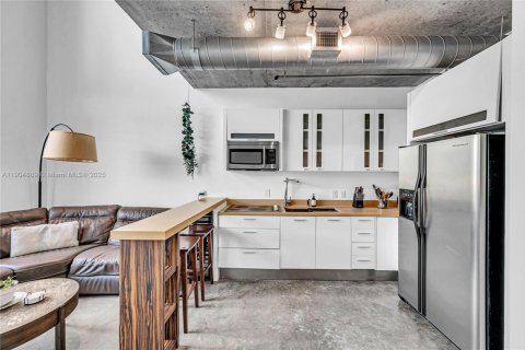 Снять в аренду кондоминиум в Майами, Флорида 1 спальня, 73.86м2, № 1963725 - фото 14