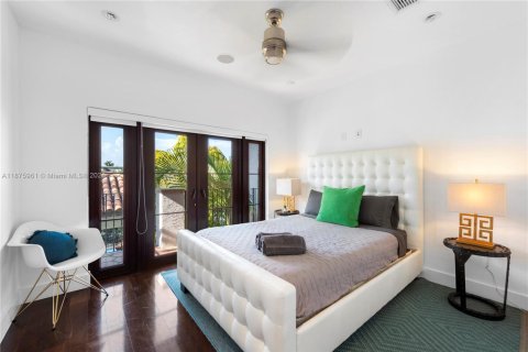 Купить виллу или дом в Майами, Флорида 10 спален, 796.45м2, № 1896147 - фото 26
