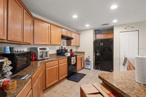Villa ou maison à vendre à Apopka, Floride: 4 chambres, 185.53 m2 № 2094502 - photo 9