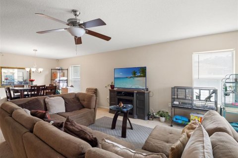 Villa ou maison à vendre à Apopka, Floride: 4 chambres, 185.53 m2 № 2094502 - photo 14