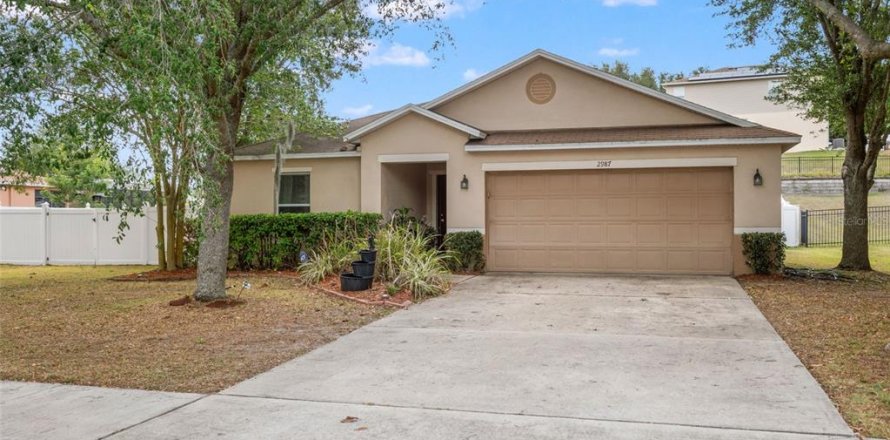 Villa ou maison à Apopka, Floride 4 chambres, 185.53 m2 № 2094502