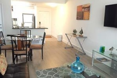 Снять в аренду кондоминиум в Майами, Флорида 1 спальня, 60.39м2, № 1984550 - фото 11