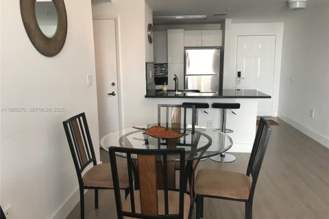 Снять в аренду кондоминиум в Майами, Флорида 1 спальня, 60.39м2, № 1984550 - фото 13