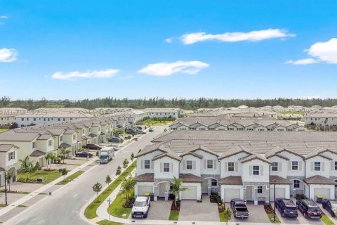 Townhouse in Homestead, Florida 3 bedrooms № 2054253 - photo 22