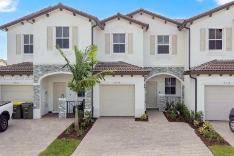 Townhouse in Homestead, Florida 3 bedrooms № 2054253 - photo 20