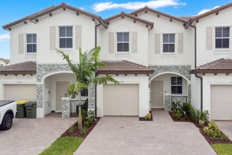 Townhouse in Homestead, Florida 3 bedrooms № 2054253