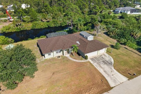 Villa ou maison à Port Charlotte, Floride 3 chambres, 200.95 m2 № 2437268