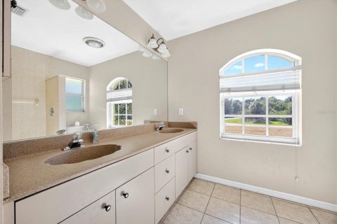 Villa ou maison à vendre à Port Charlotte, Floride: 3 chambres, 200.95 m2 № 2437268 - photo 22